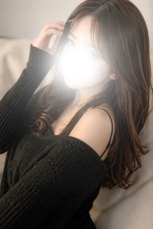 由奈